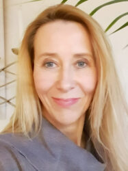 Elke Preisinger – Ihre Trauerrednerin für den Würdevollen, persönlichen & einmaligen Abschied.