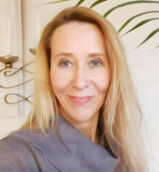 Elke Preisinger – Die Stimme, die Herzen öffnet: Abschied mit Tiefe, Stil und Klang.